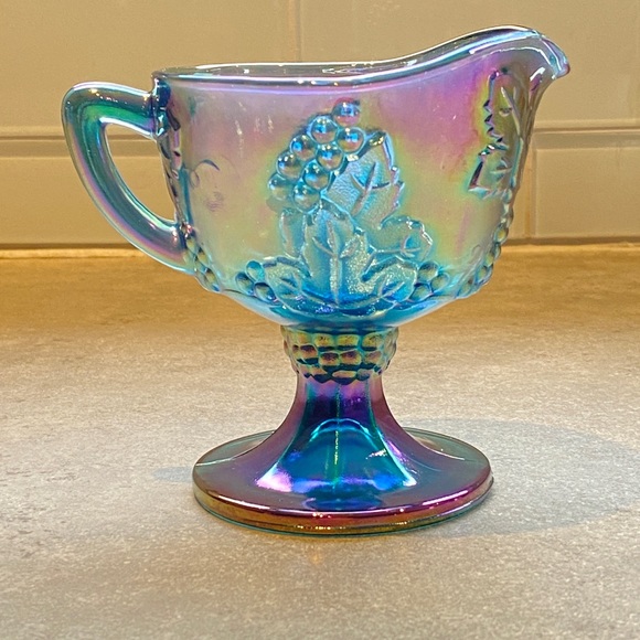 Colony Glass Harvest Grape Footed Cream Blue Carnival - Picture 1 of 8